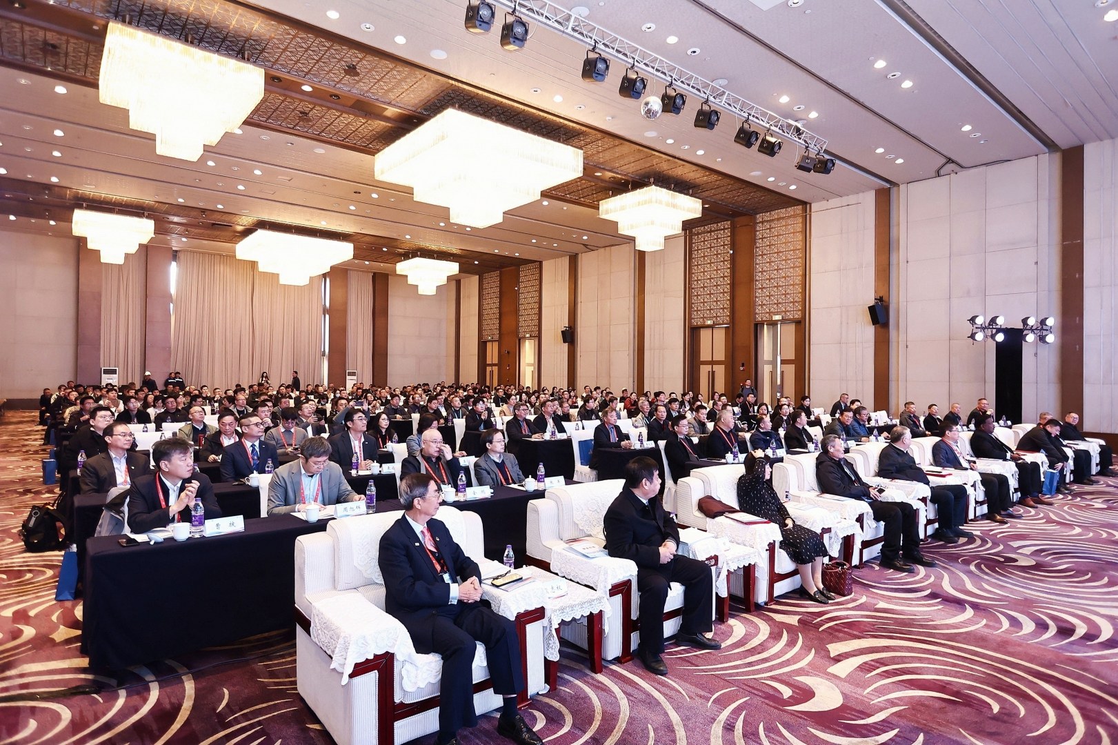 玫德集團亮相2026給水排水技術(shù)與設(shè)備大會，共繪現(xiàn)代化水安全保障新藍圖